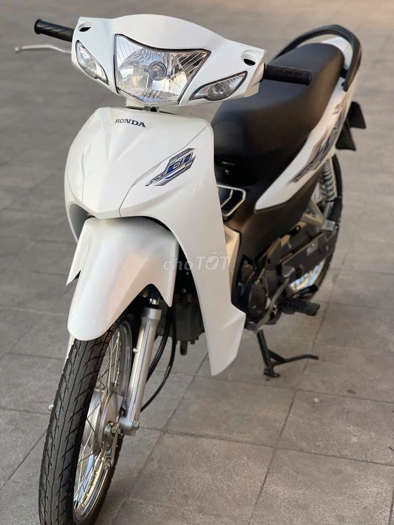 Honda Wave Alpha 110cc 2023, отличное состояние, родной мотор, номера Ханоя