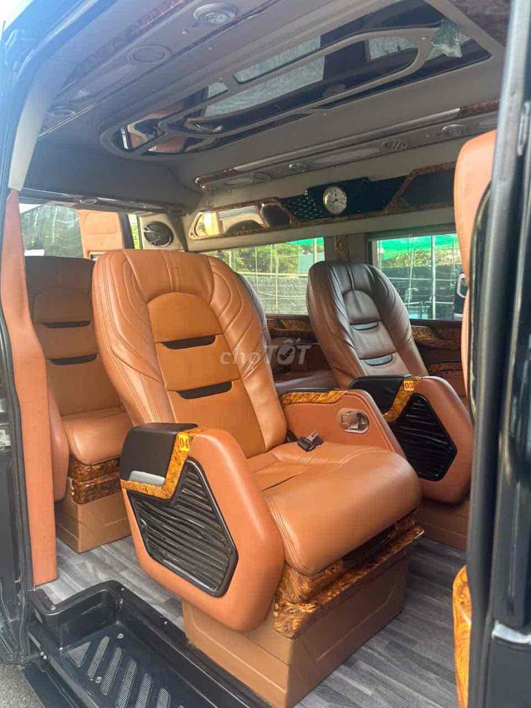 Ford Transit 2019 Limousine - 220000 km. Mua bán Ô tô tại Thành phố Vũng Tàu Bà Rịa - Vũng Tàu được đăng bởi Fan xi păng hình 2