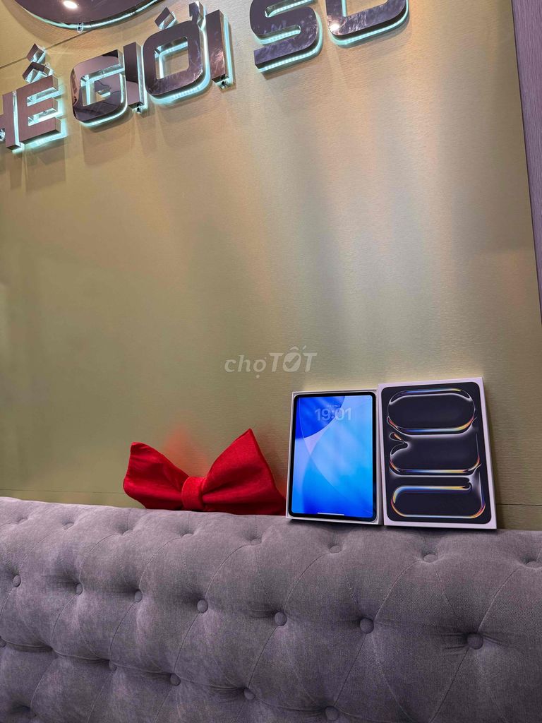 Apple iPad Pro M4 256GB Bạc FullBox Keng Ngọc Trin. Mua bán Máy tính bảng tại Quận Hải Châu Đà Nẵng được đăng bởi Chi Nhánh Thế Giới Số Đà Nẵng hình 1