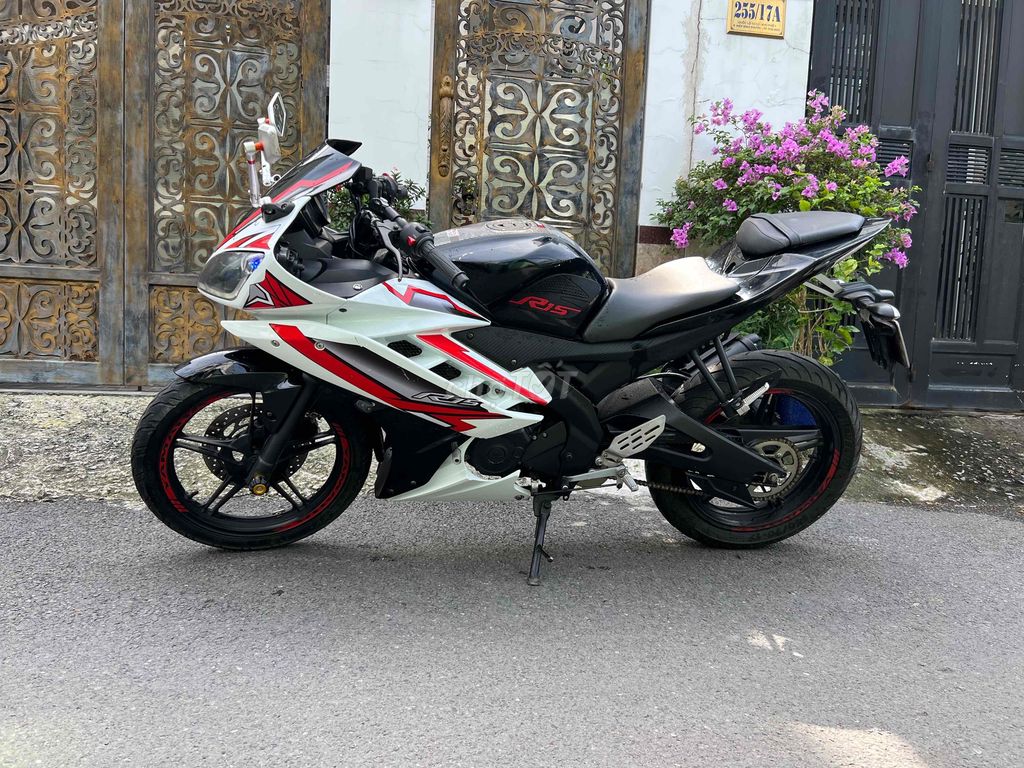 yamaha r15 v2 bstp xe nhập  giấy tờ đầy đủ