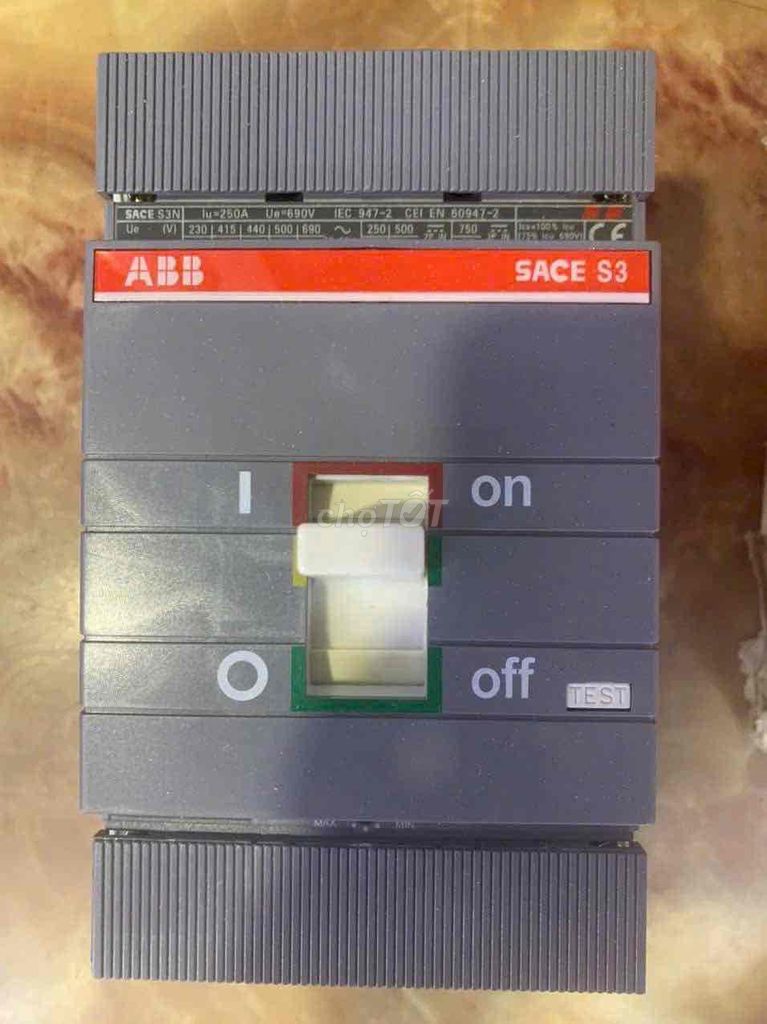 Át tự động ABB SACE S3 3 pha 200A. Mua bán Nội thất, đồ gia dụng khác tại Quận Kiến An Hải Phòng được đăng bởi Điện Công Nghiệp và Dân dụng Thắng Vân Chợ Sắt hình 1