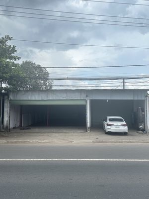 🏡 CHO THUÊ / BÁN NHÀ MẶT TIỀN QUỐC LỘ 13 – THUẬN TIỆN KINH DOANH 🏡. Cho thuê văn phòng, mặt bằng kinh doanh tại Huyện Chơn Thành Bình Phước được đăng bởi Nhật Hào