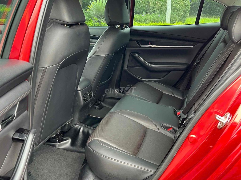 Mazda 3 2022 1.5L Luxury - 50000 km. Mua bán Ô tô tại Quận Long Biên Hà Nội được đăng bởi Le hao hình 9