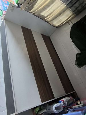 Giường gỗ 1.6x2m