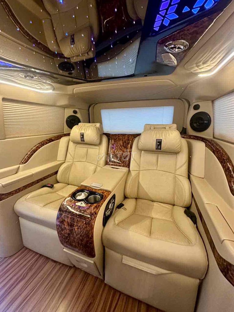 Ford Tourneo 2019 XE VIP SỰ KIỆN. Mua bán Ô tô tại Quận 12 Tp Hồ Chí Minh được đăng bởi Sơn cầu tham lương hình 10