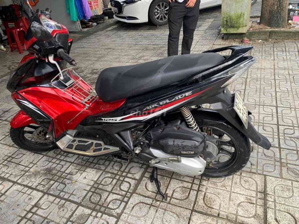 Cần bán xe Honda Air Blade 2014 – Xe RIN chính chủ. Mua bán Xe máy tại Quận Ngũ Hành Sơn Đà Nẵng được đăng bởi Dang Philip Zon hình 3