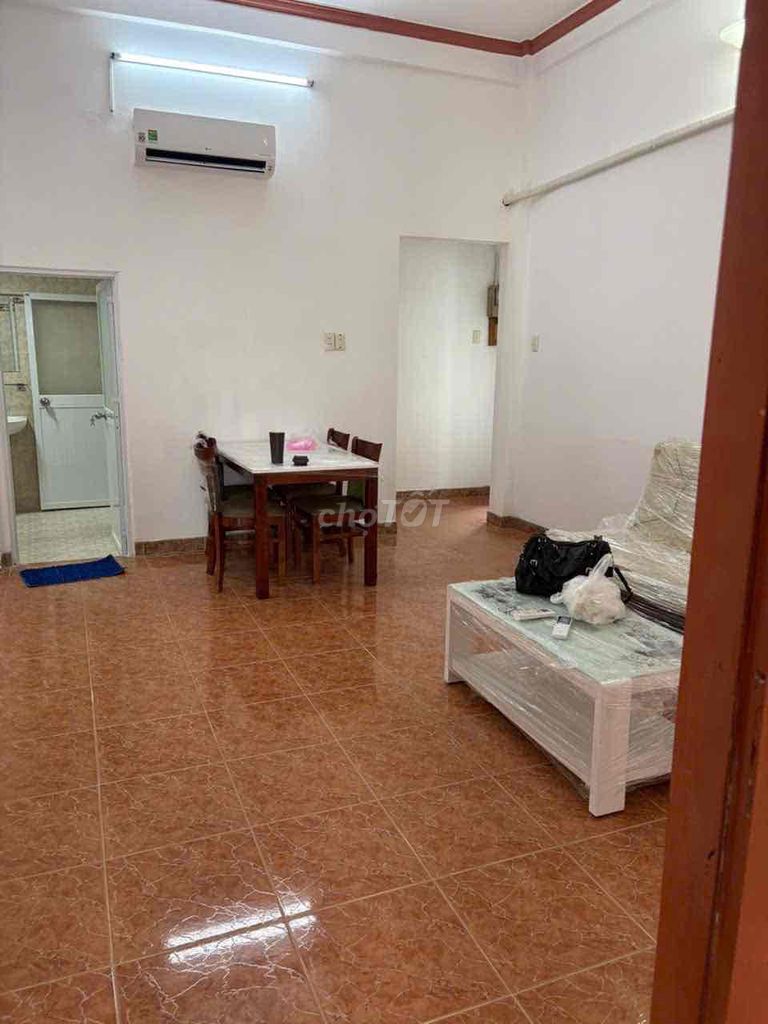 Аренда · 2 комн. · 68 м² · Quận 10, ул. Hẻm 595 Đường Cách mạng tháng 8
