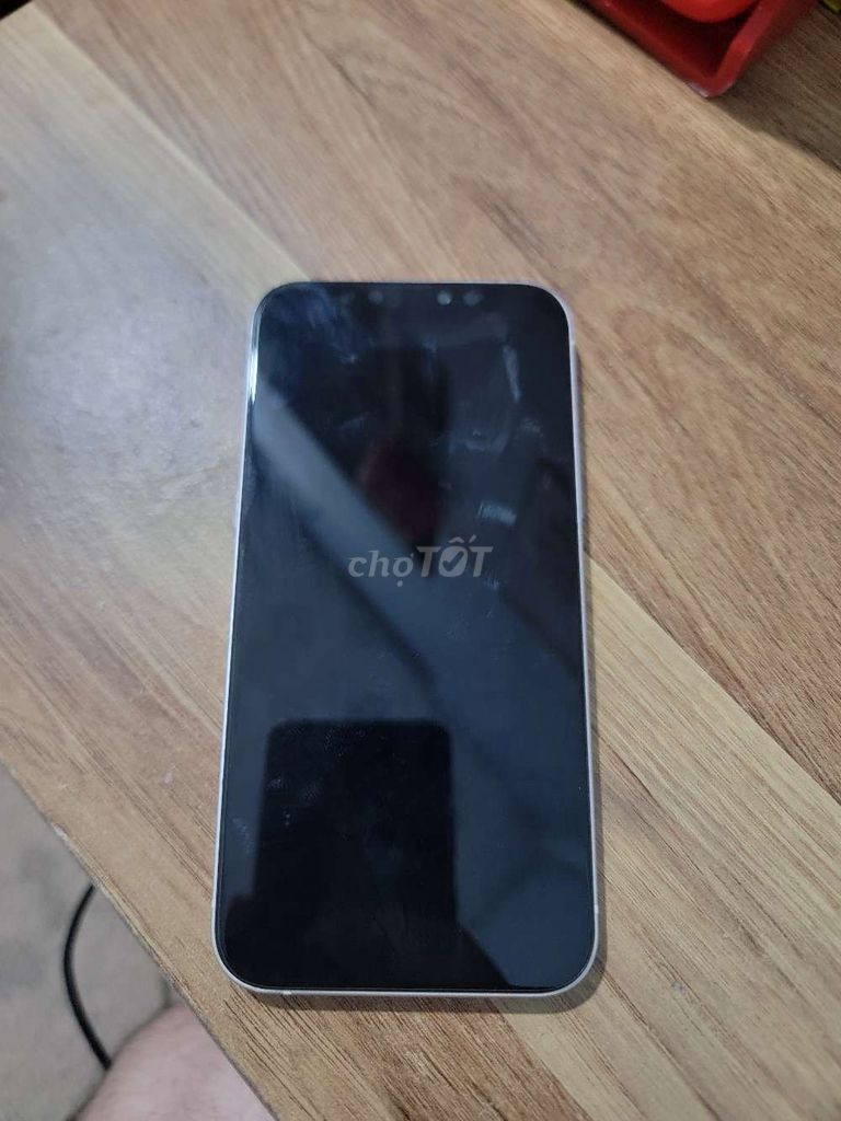 Apple iPhone 12 128GB Trắng. Mua bán Điện thoại tại Thị xã Bến Cát Bình Dương được đăng bởi trần hạ hình 1