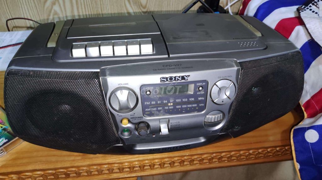 Bạn cái máy cassette cd sony như ảnh