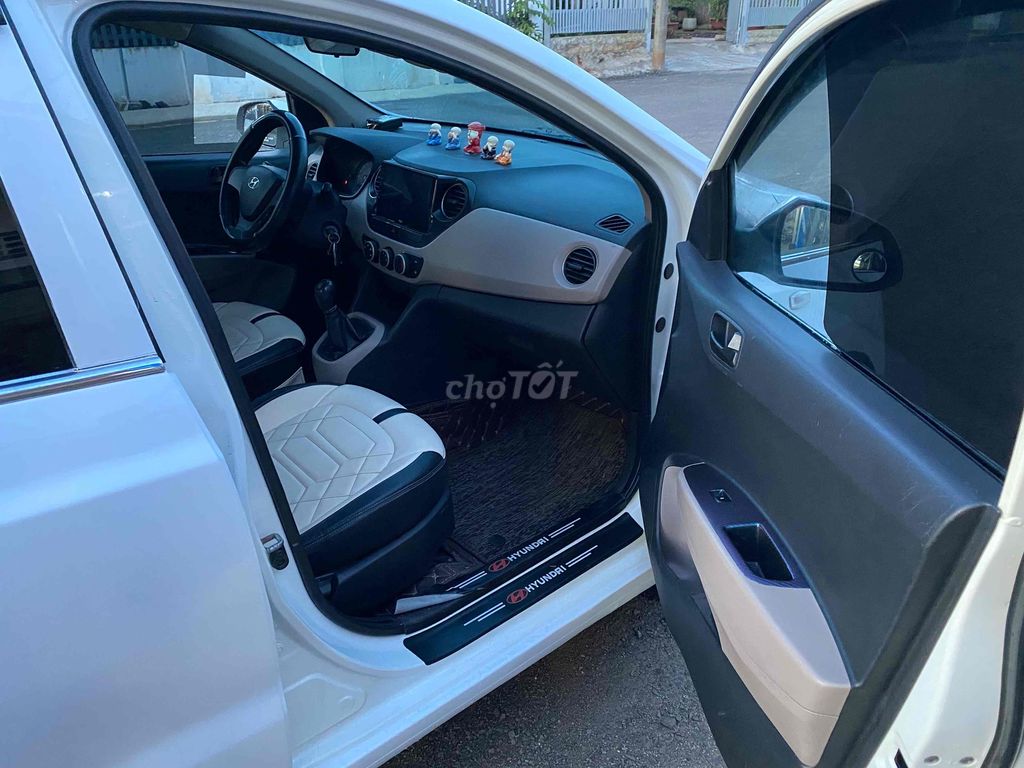 Hyundai Grand i10 2017 Sedan 1.2 Base - 1900 km. Mua bán Ô tô tại Thành phố Buôn Ma Thuột Đắk Lắk được đăng bởi Dương Single hình 5