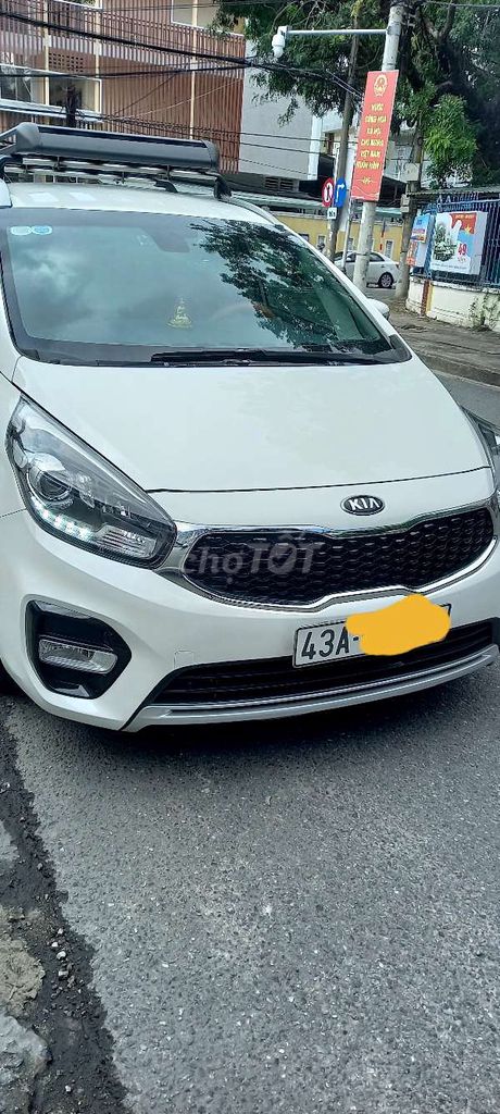 Kia Rondo lăn bánh 2020 số tự động còn mới ken