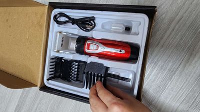 Tông đơ JICHEN JC-0817 Đỏ, Đen, Bạc. Mua bán Nội thất, đồ gia dụng khác tại Quận 3 Tp Hồ Chí Minh được đăng bởi Linh gia dụng