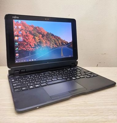 Laptop Nhật 2-in-1 Fujitsu Q507 RAM 4GB