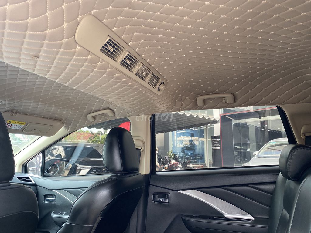 XPANDER AT ĐEN 2020 BẢN NHẬP KHẨU ODO 49.000KM. Mua bán Ô tô tại Quận 12 Tp Hồ Chí Minh được đăng bởi Hoài Vũ Xe Cũ hình 10