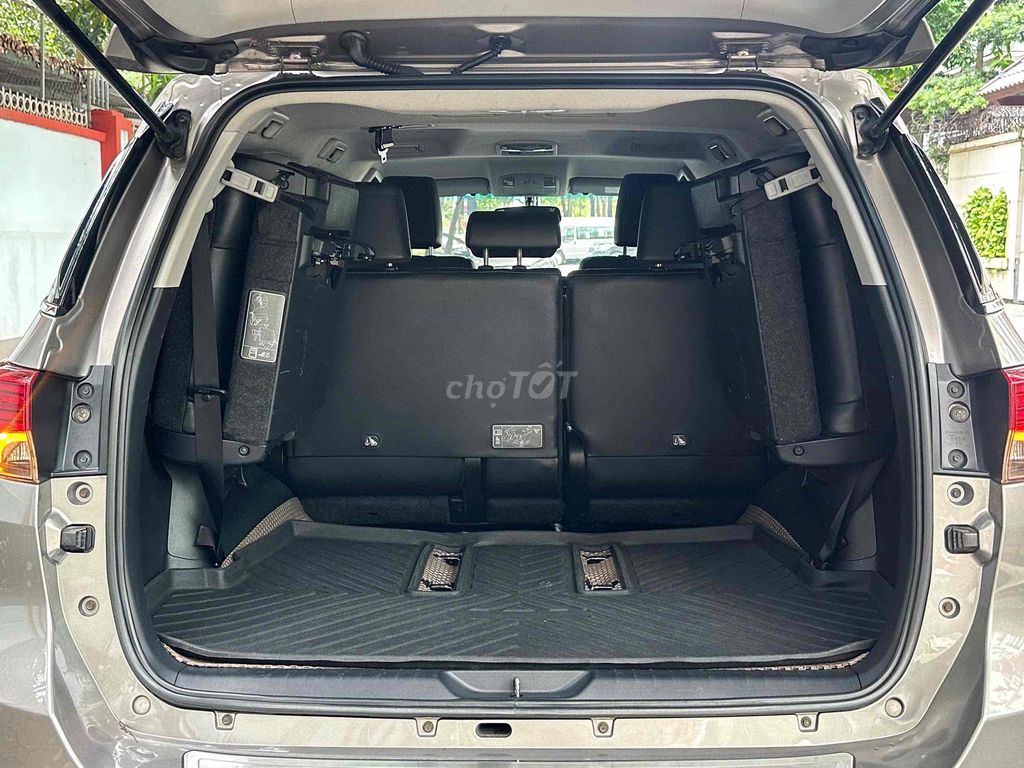 Toyota Fortuner 2.4AT 4x2 sx 2022 máy dầu. Mua bán Ô tô tại Quận Cầu Giấy Hà Nội được đăng bởi Cao Quý hình 20