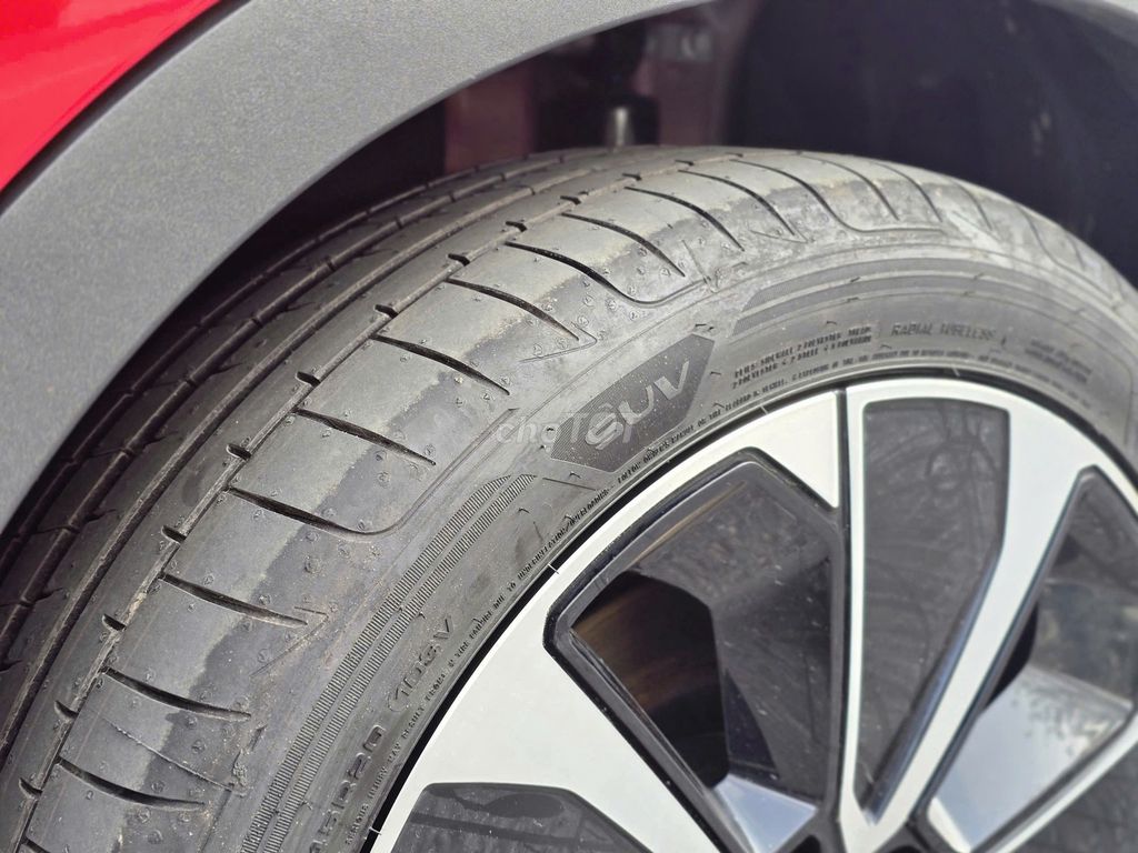 VinFast VF8 2024 Plus mới 100% - Ưu đãi tổng 120TR. Mua bán Ô tô tại Quận Thanh Xuân Hà Nội được đăng bởi Mr Phúc Vinfast lướt hình 8