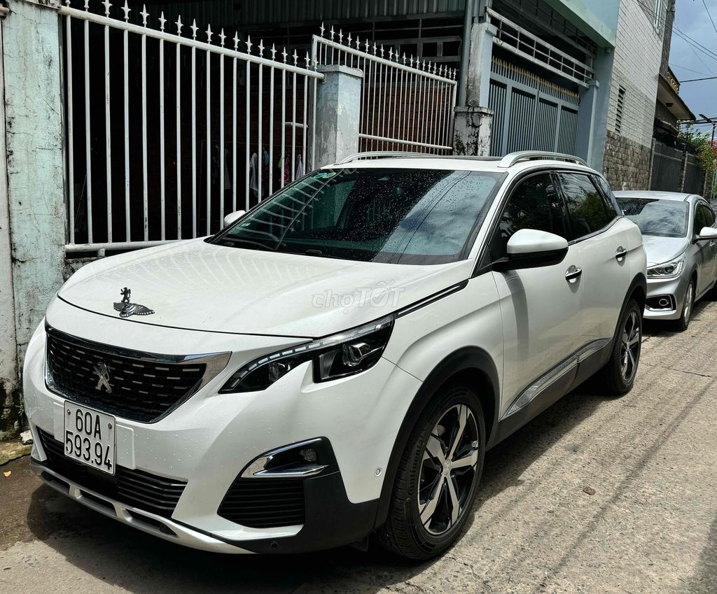 Peugeot 3008 2020 bản Full cửa nóc