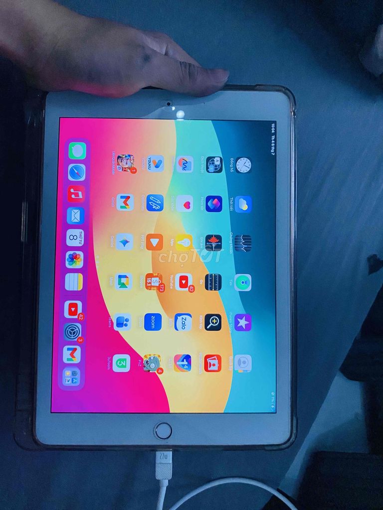 Apple iPad Gen 6 32GB Vàng. Mua bán Máy tính bảng tại Quận Cái Răng Cần Thơ được đăng bởi Trà Triệu hình 1
