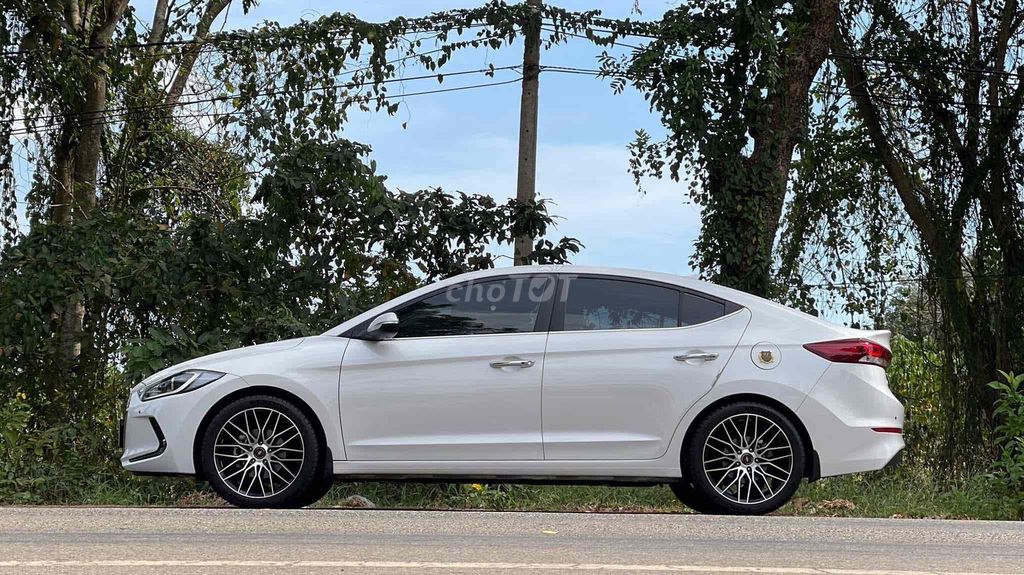 Hyundai Elantra 2018 2.0 AT - 70000 km Chính chủ