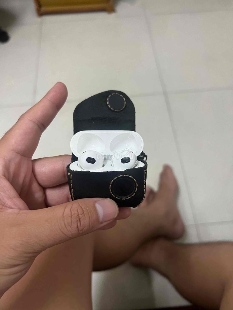 Tai nghe Apple AirPods 3 Trắng Đã sử dụng. Mua bán Tivi, Âm thanh tại Quận 7 Tp Hồ Chí Minh được đăng bởi Duy Huynh hình 1