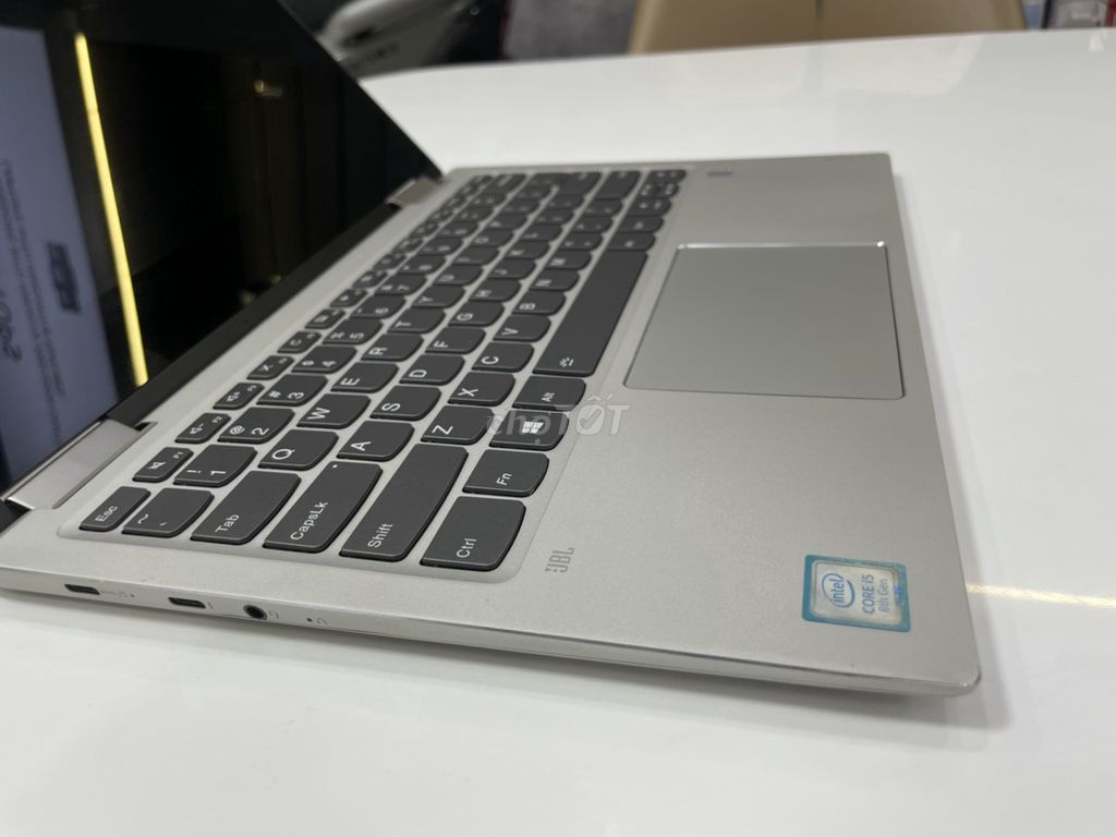 Lenovo Yoga 720-13IKB, cảm ứng xoay gập x360*. Mua bán Laptop tại Quận Tân Phú Tp Hồ Chí Minh được đăng bởi Hưng Phát Laptop hình 1