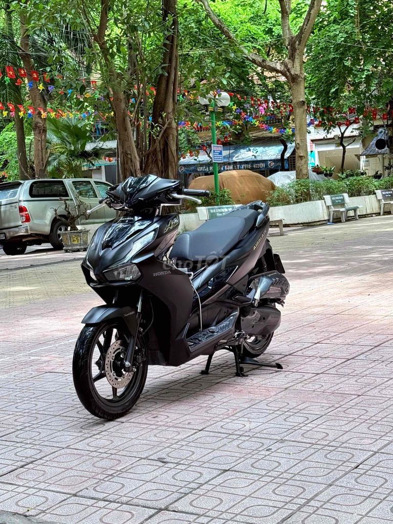 Honda Air Blade 125 4 клапана 2023 Черный Спецверсия 29K2