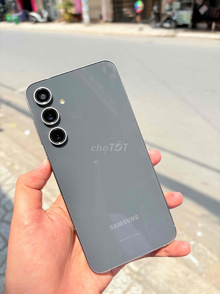 Samsung S23 FE 8/128GB VN 2sim màn đẹp zin. Mua bán Điện thoại tại Quận Ninh Kiều Cần Thơ được đăng bởi Điện Thoại Tốt hình 1