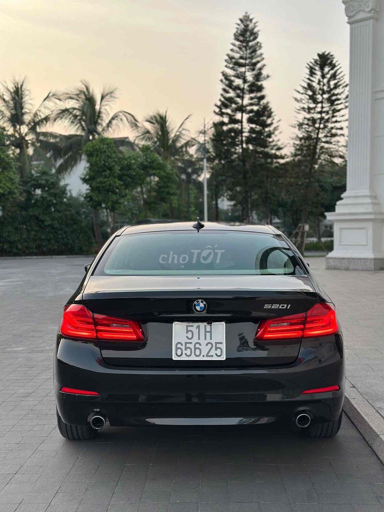 BMW 520I 2018 odo 32.000km. Mua bán Ô tô tại Quận 7 Tp Hồ Chí Minh được đăng bởi Thế Giới Xe Đức Sài Gòn hình 5