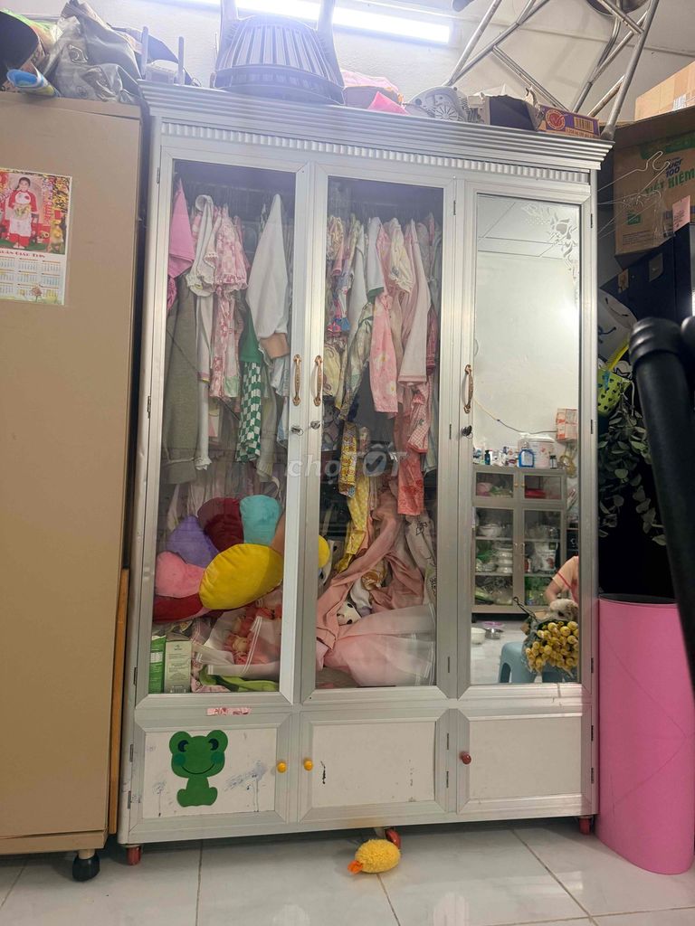 Tủ quần áo nhôm kính h. Mua bán Tủ, kệ gia đình tại Quận Bình Thuỷ Cần Thơ được đăng bởi Chi Nguyễn hình 1
