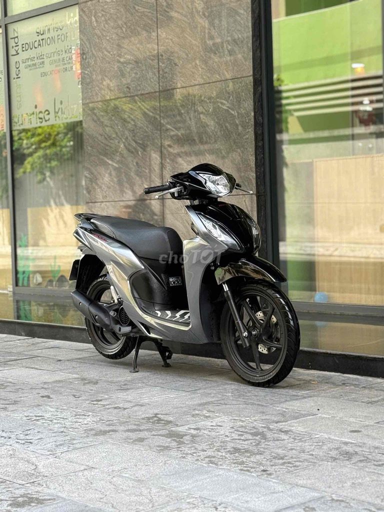 Honda Vision Sport bản cá tính cực mới 9000km