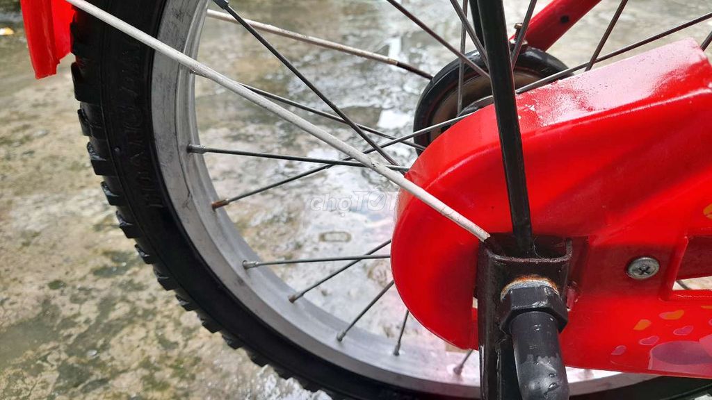 Bán xe đạp trẻ em còn khá mới. Mua bán Xe đạp tại Thành phố Thủ Dầu Một Bình Dương được đăng bởi Hùng hình 6