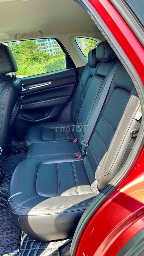 Mazda CX5 2.0 Luxury 2023 красный 70 000 км
