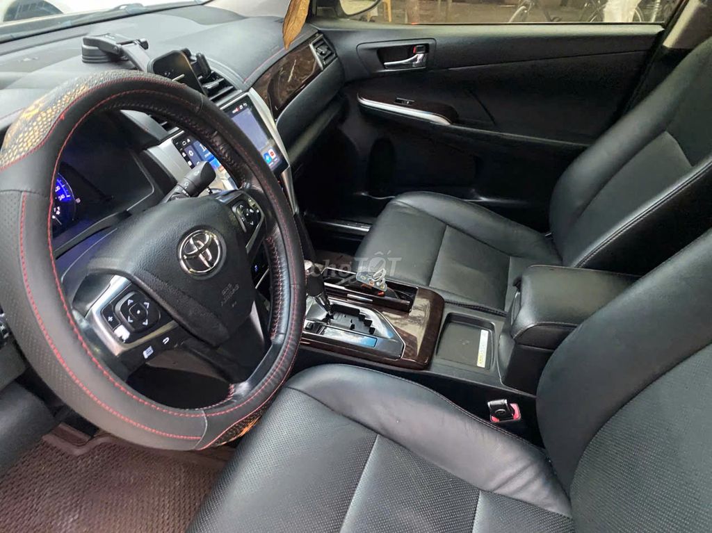 Toyota Camry 2.5Q 2016 Vàng cát