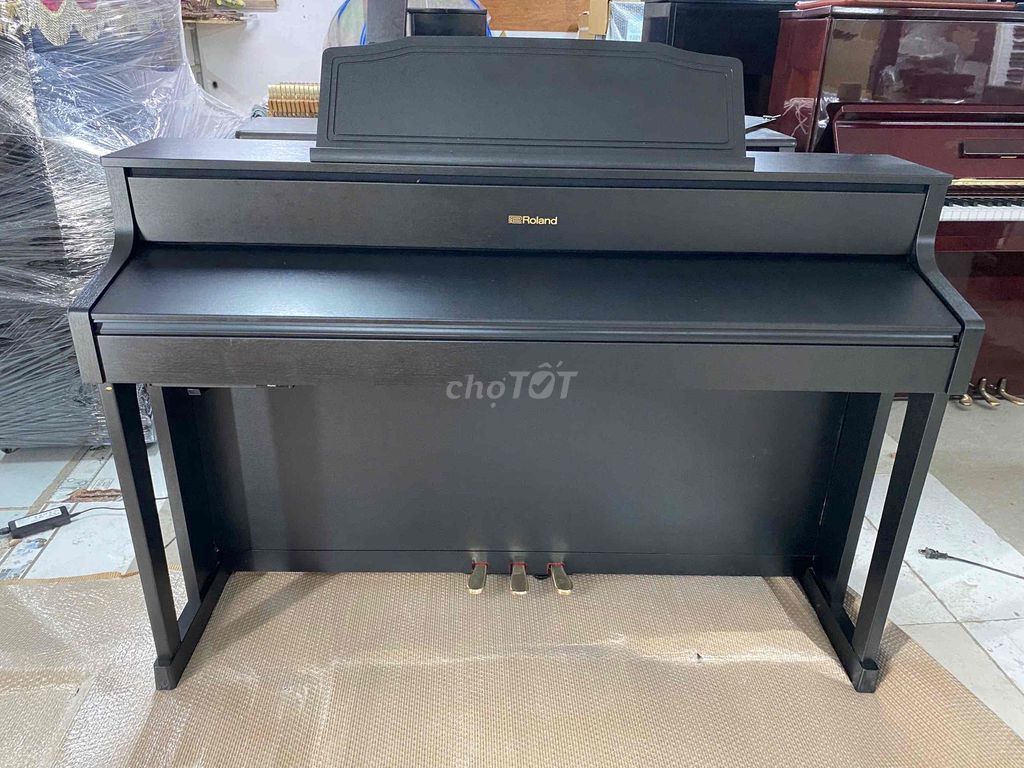 piano rolan Hp605Gp màu đen zin như mới