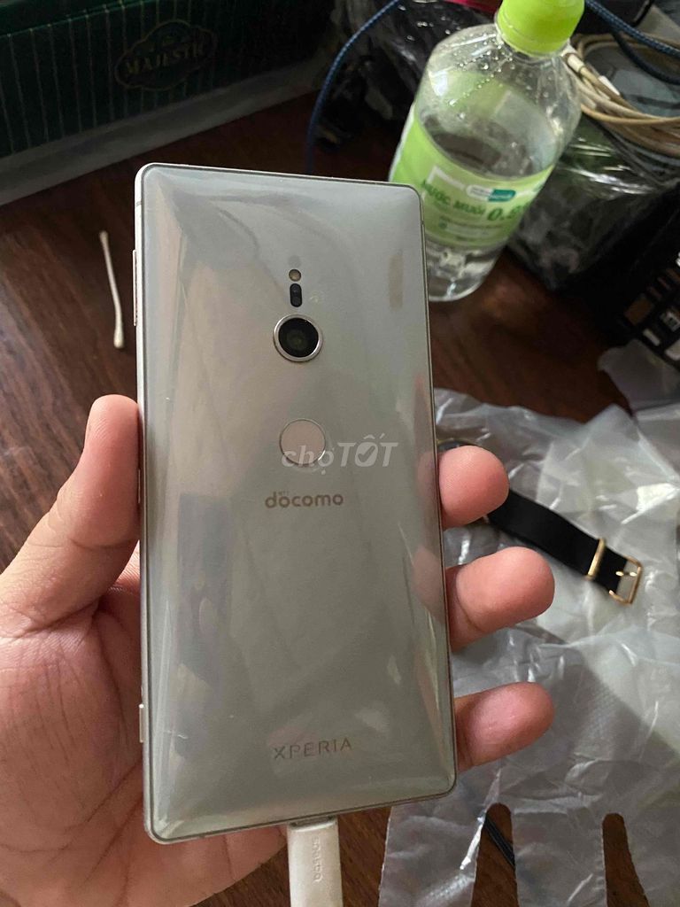 Sony Xperia XZ2 Bạc. Mua bán Điện thoại tại Thành phố Thủ Dầu Một Bình Dương được đăng bởi Tú Nguyễn Anh hình 1