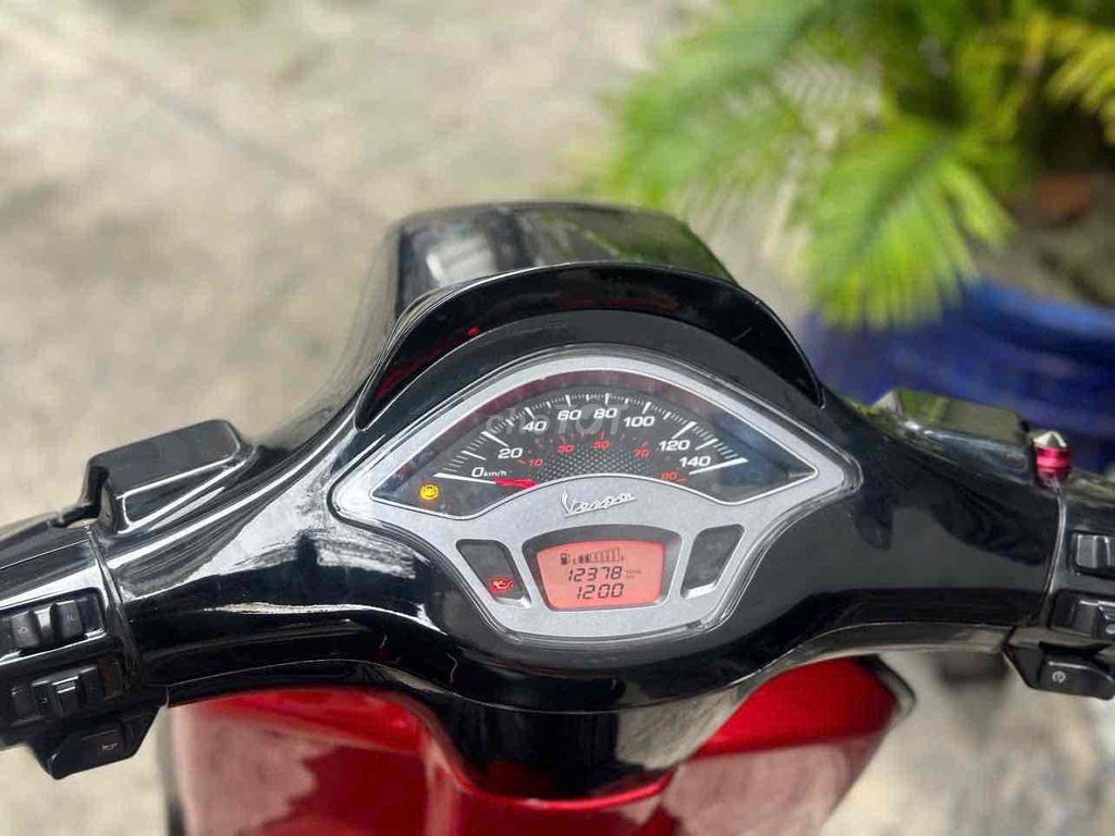 Xe Vespa Sprint 125 ABS đời 2018 máy iget bs 84 l. Mua bán Xe máy tại Quận 10 Tp Hồ Chí Minh được đăng bởi Xe cũ đẹp giá rẻ hình 5