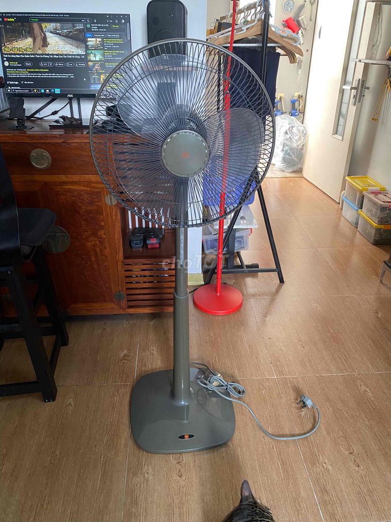 Quạt đứng KDK Nhật Bản Xám. Mua bán Quạt tại Quận Hoàn Kiếm Hà Nội được đăng bởi ĐỖ DUY HƯNG hình 1