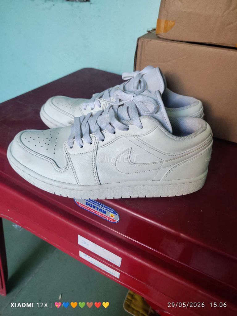 Giày Nike Jordan Trắng size 41 Đã sử dụng. Mua bán Giày dép tại Thành phố Huế Thừa Thiên Huế được đăng bởi A Bảy hình 1