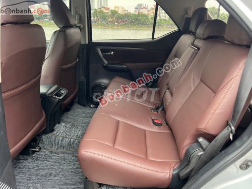 Toyota Fortuner 2.4G 4x2 MT 2019. Mua bán Ô tô tại Quận Hoàng Mai Hà Nội được đăng bởi Nguyễn Văn Nghĩa hình 5