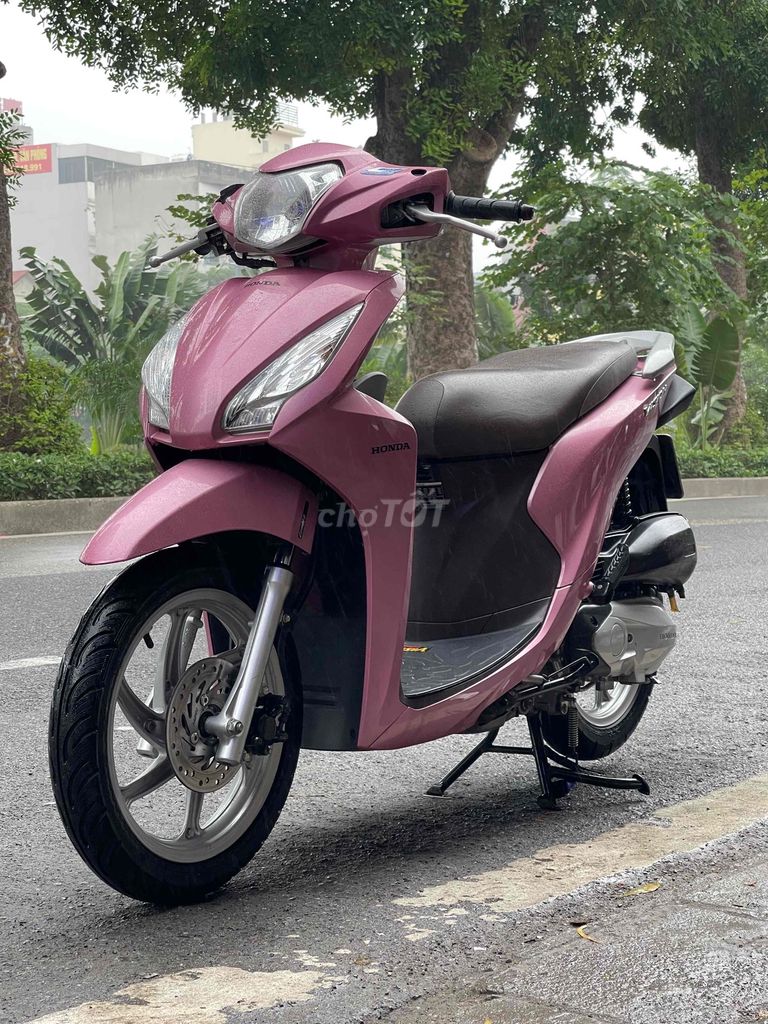 VISION BẢN LIMITED GIỚI HẠN. Mua bán Xe máy tại Quận Đống Đa Hà Nội được đăng bởi Hà hình 3