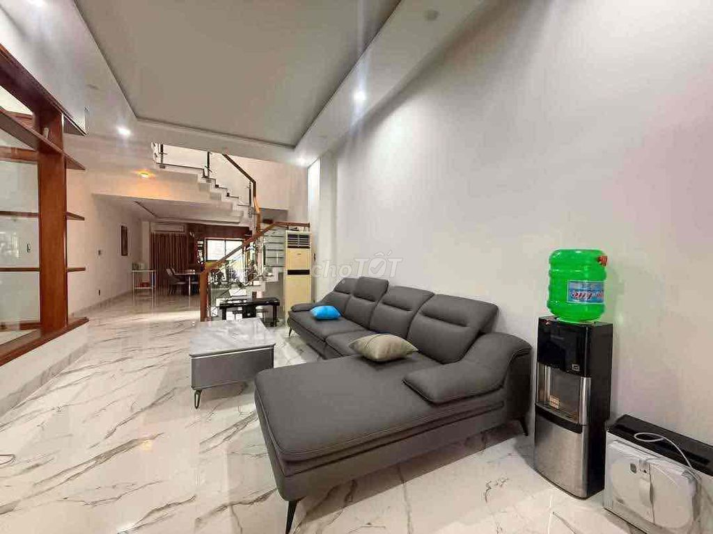 🏡🏡cho thuê nhà 2 phòng ngủ khu phạm văn đồng
