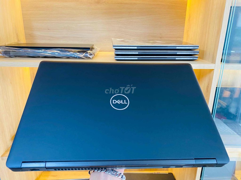 Dell Precision 3530 i5-8400H. 8/256Gb. Vga 4Gb