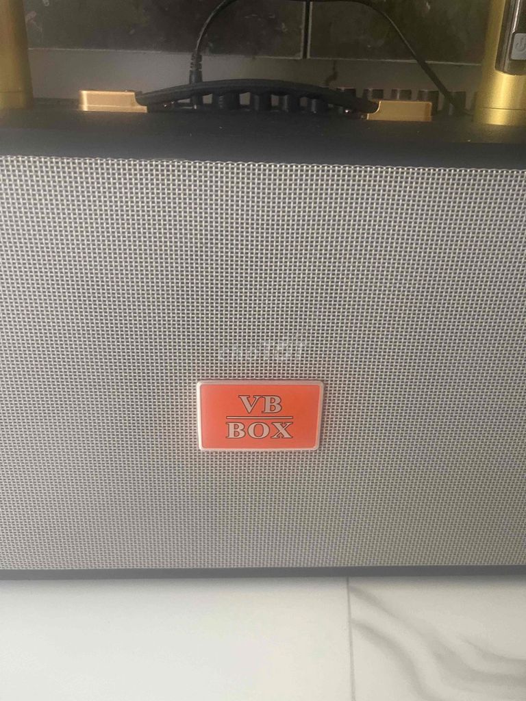 Loa karaoke VBox Đen, Xám Như mới. Mua bán Tivi, Âm thanh tại Thành phố Huế Thừa Thiên Huế được đăng bởi ngô quý hoàn hình 1
