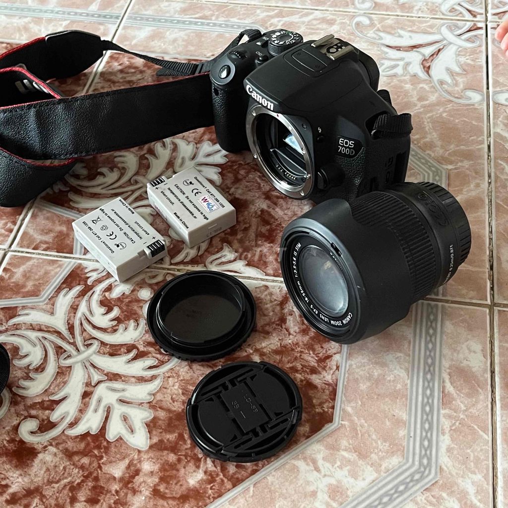 Máy ảnh Canon 700D DSLR ống kính 18-55mm Đen. Mua bán Máy ảnh, Máy quay tại Thị xã Bến Cát Bình Dương được đăng bởi Mẫn hình 1