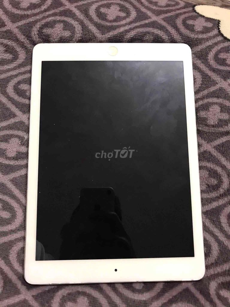 Apple iPad Air Bạc Không lên nguồn. Mua bán Máy tính bảng tại Quận Hoàng Mai Hà Nội được đăng bởi Bảo Nam hình 1