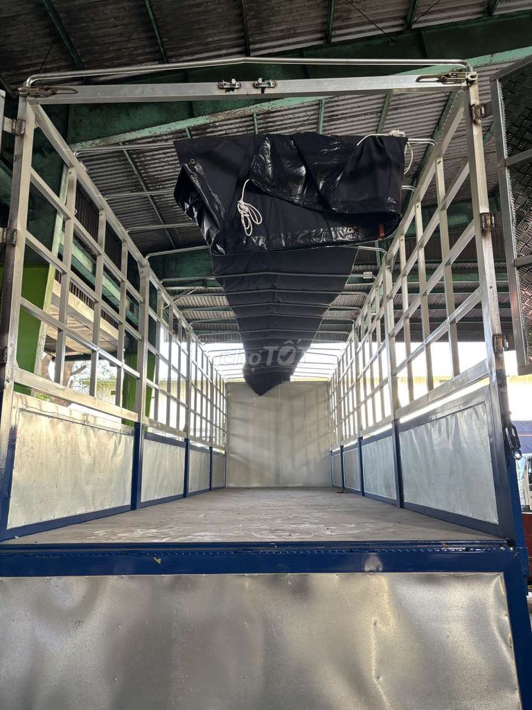 Xe howo 4 chân MAX  Mui Bạt 350hp & 400hp. Mua bán Xe tải, xe ben tại Thành phố Biên Hòa Đồng Nai được đăng bởi Howo vimid hình 4