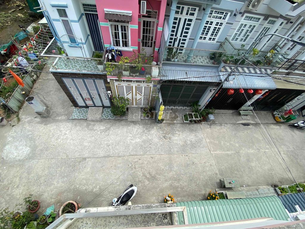 Nha hxh Đào Tông Nguyên, 58m2, 2L + ST, 3 phòng ngủ 3 WC, tt Nhà Bè