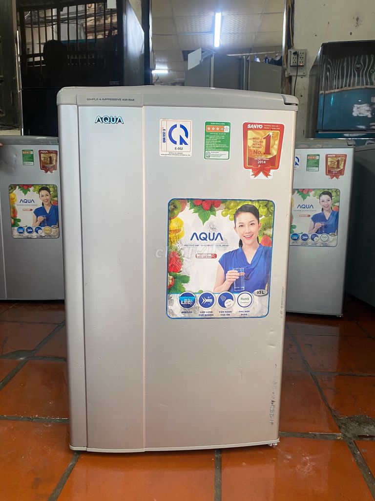 Tủ lạnh sanyo Aqua 90 lít, mới 90%, rất ít điện