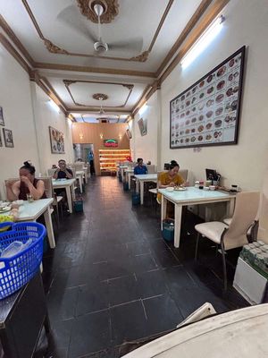TUYỂN NHÂN VIÊN QUÁN CƠM CHAY bao ăn ở
