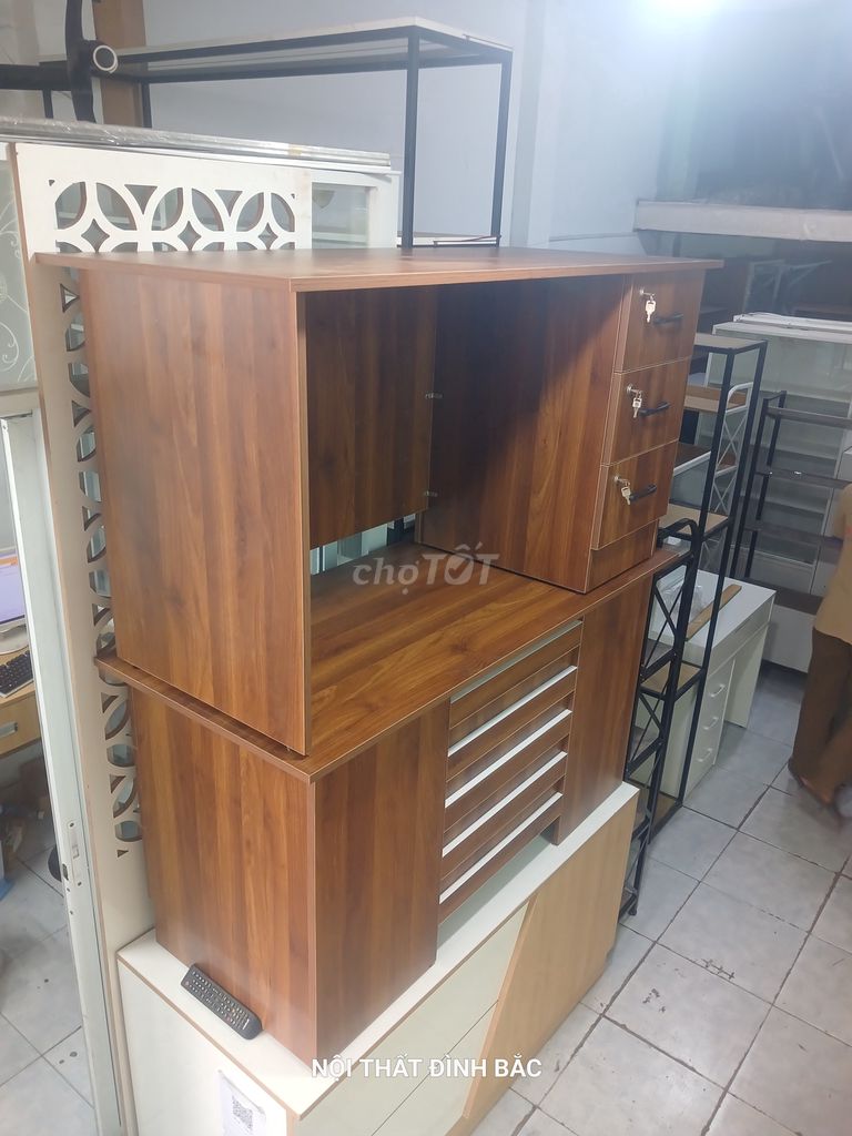 bàn trưởng phòng 60 x 1m4 3 hộc kéo có